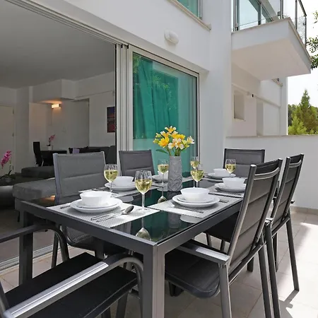 Alessia 2bed - Coralli Beachfront Holiday home
