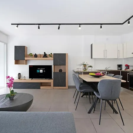 Alessia 2bed - Coralli Beachfront 프로타라스