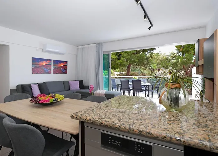 Alessia 2bed - Coralli Beachfront شقة